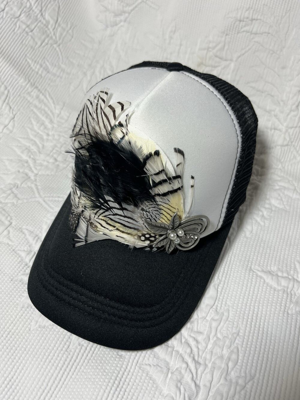 Custom Feather Trucker Hat Black White Adjustable Mesh Back With Beautiful pin